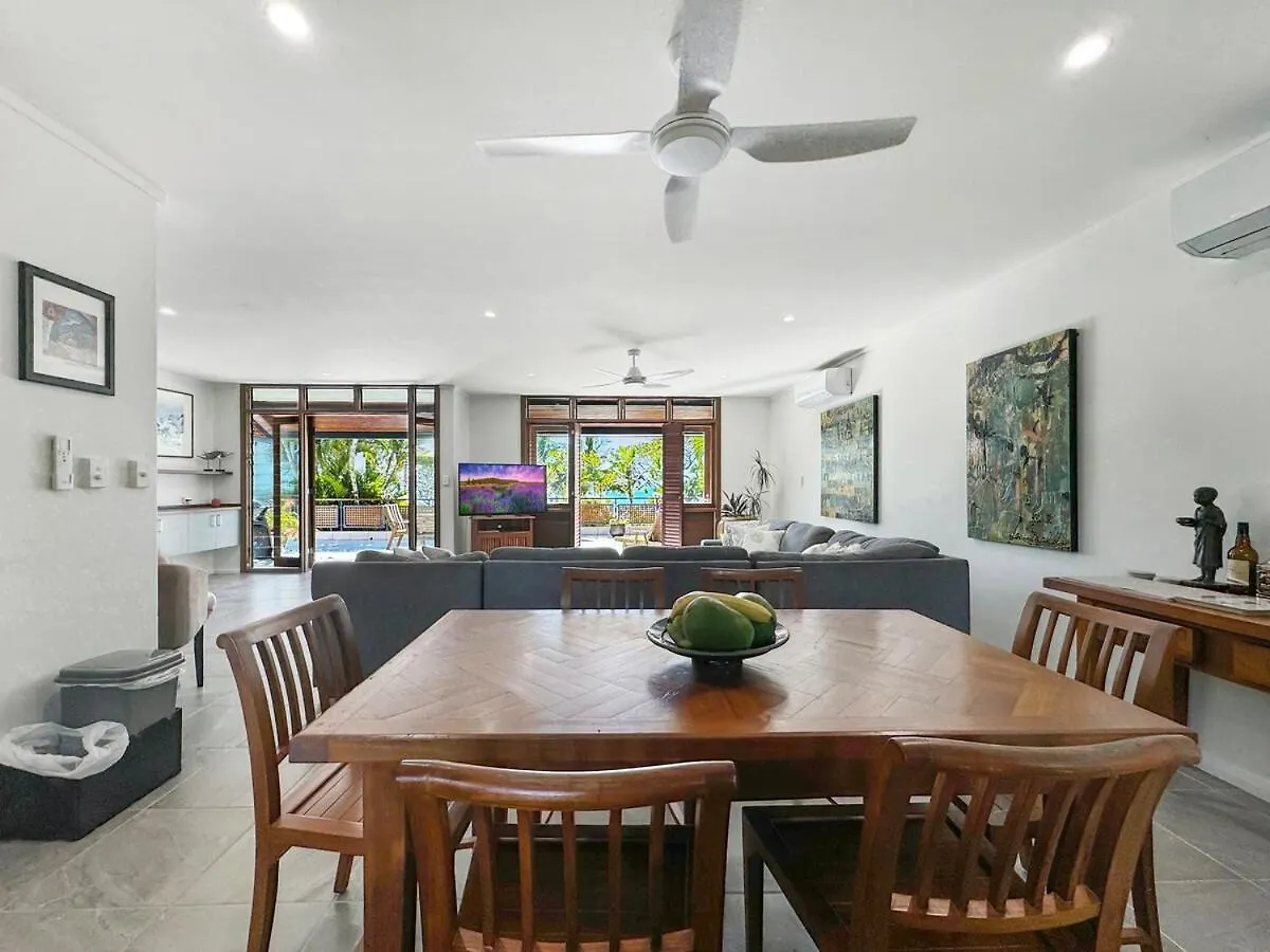 Apartment Wongalinga Beachfront Apt 3 Mission Beach