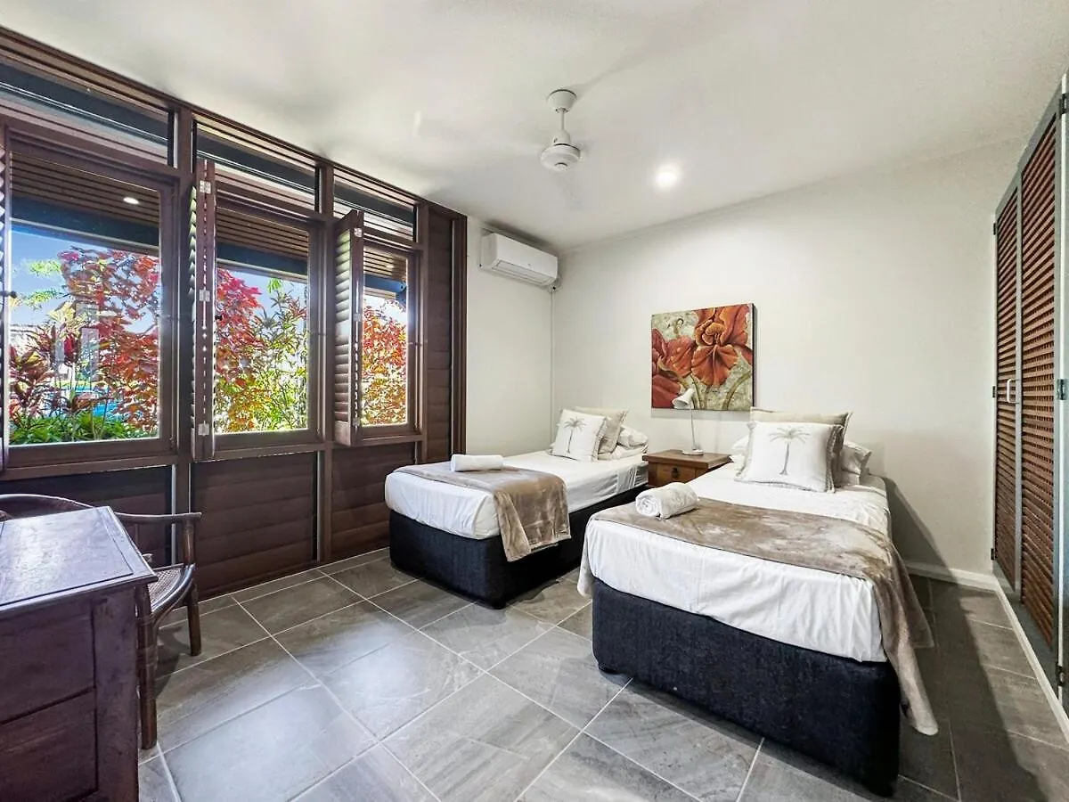 Wongalinga Beachfront Apt 3 Mission Beach Australia